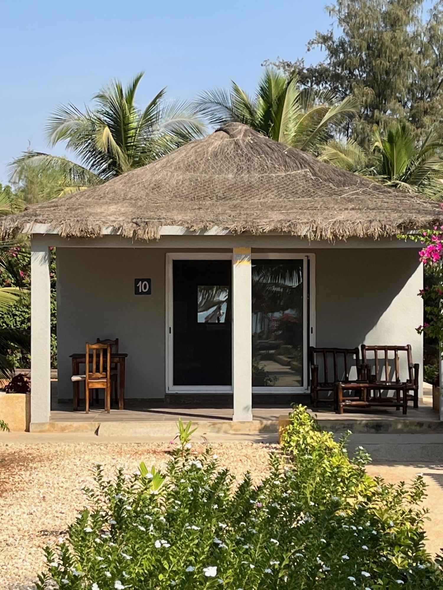 Casa Coco II Hotel Nianing Ngoại thất bức ảnh